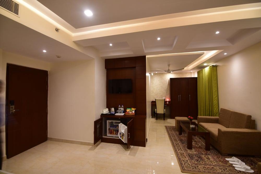 Hotel Varanasi Inn Exterior photo