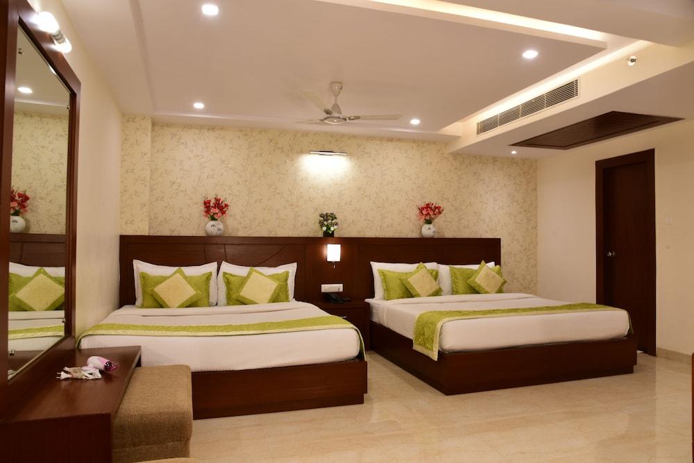 Hotel Varanasi Inn Exterior photo