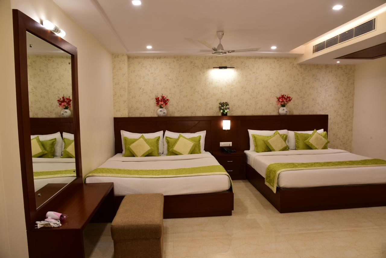 Hotel Varanasi Inn Exterior photo