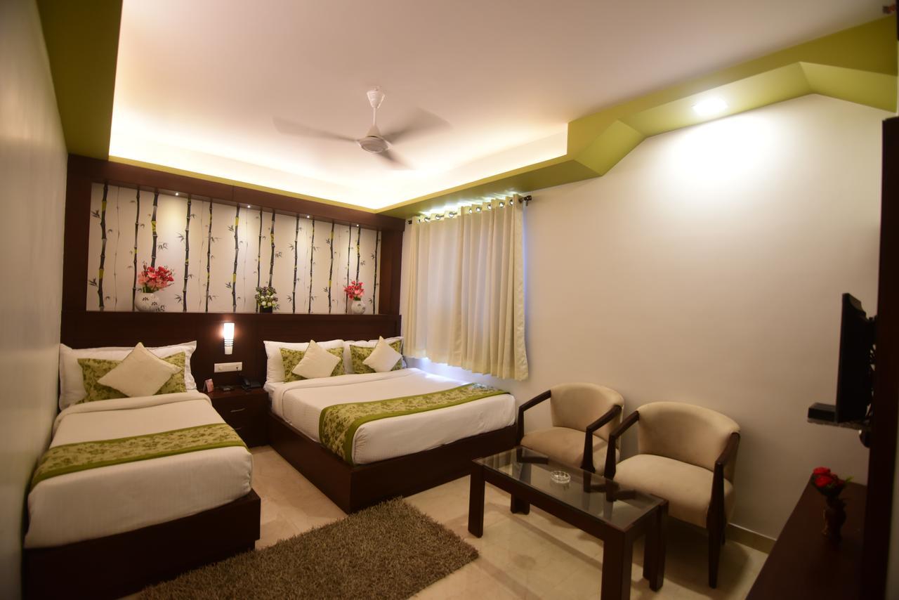 Hotel Varanasi Inn Exterior photo