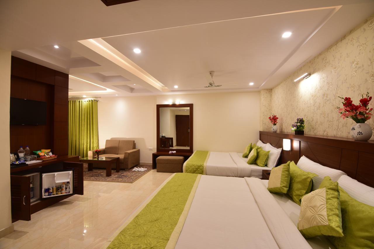 Hotel Varanasi Inn Exterior photo