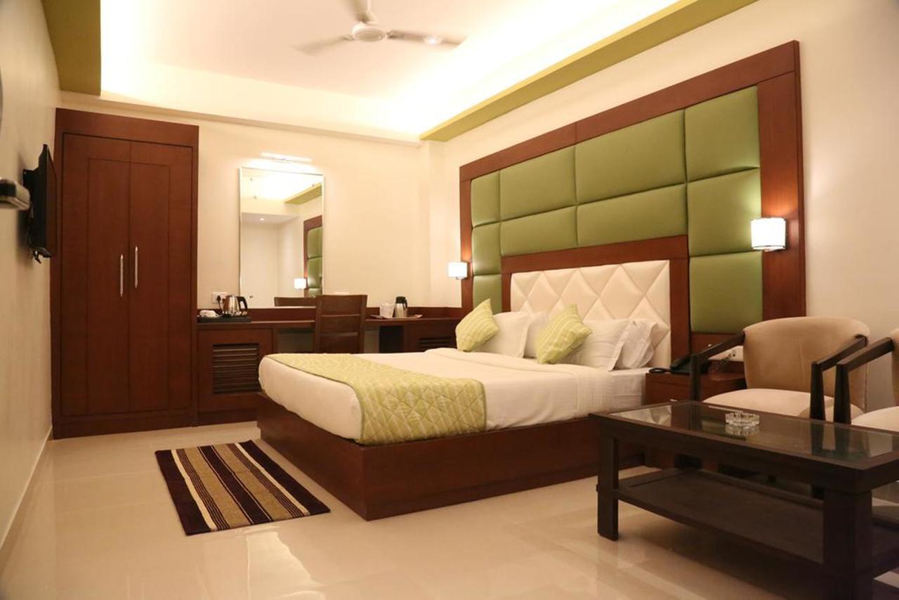 Hotel Varanasi Inn Exterior photo